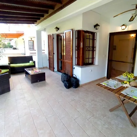 The Seaside Villa Nikiti (Sithonia)