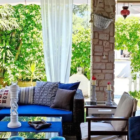 The Seaside Holiday home *